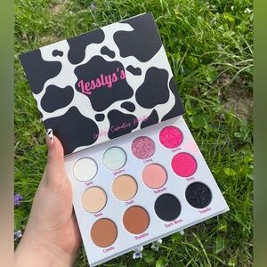 Eyeshadow Palette’s! 💕🐮 Brand New!